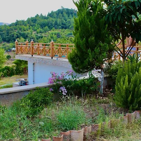 ヴィラ The Vista Village
